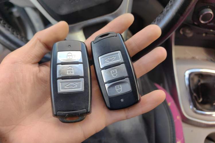 Used FORTHING S500 2016 1.6L Manual Luxury Model
