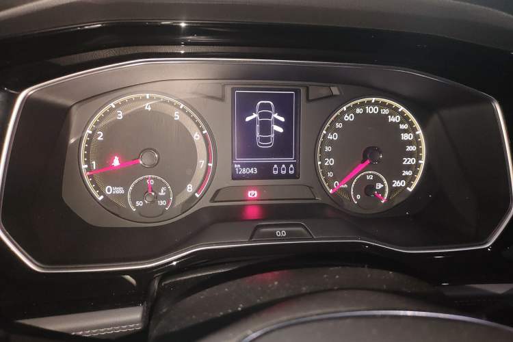 Used Volkswagen Sagitar 2020 200TSI DSG Comfort Version China VI Standard Instrument Cluster