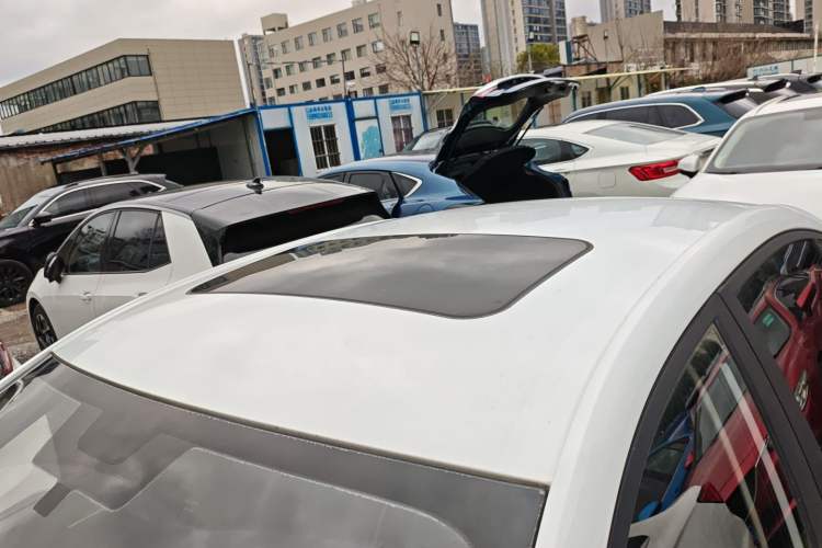 Used Roewe i5 2021 Revised Version 1.5L CVT Diamond Edition
