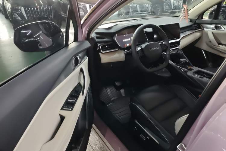 Used Lynk & Co 06 2023 Remix 1.5T Shero
