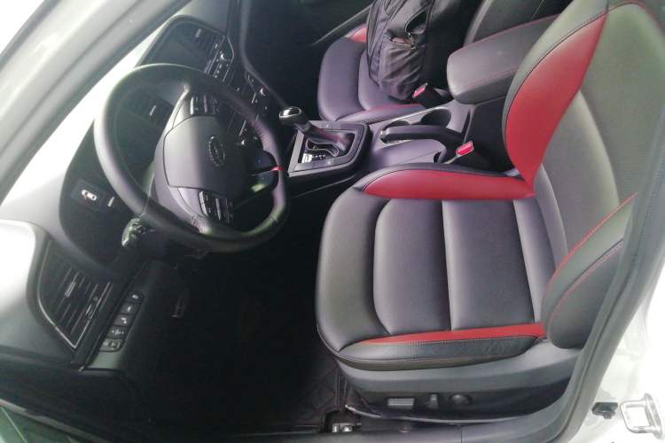 Used Hyundai Elantra (6th Generation / Lingdong) 2016 1.4T Dual-Clutch Xuan Dong · Flagship Edition