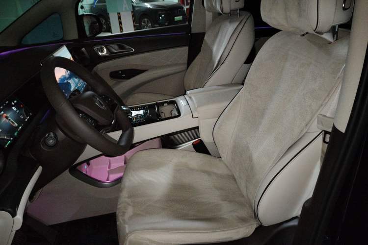 Used Denza D9 2024 DM-i 980 Four-Wheel Drive Prestige Model