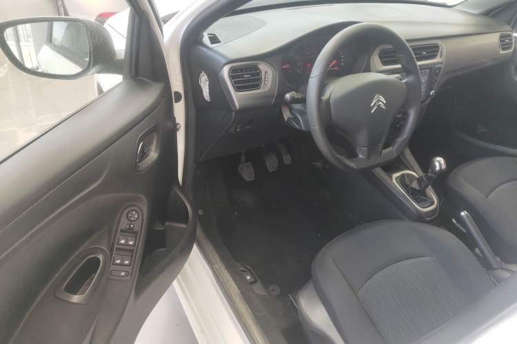 Used Citroen Elysee 2016 1.6L Manual Fashion Edition
