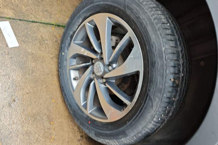 Used Baojun 560 2016 1.8L Manual Luxury Edition Right Rear Wheel Hub