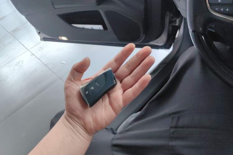 Used Lexus ES 2020 300h Executive Edition
