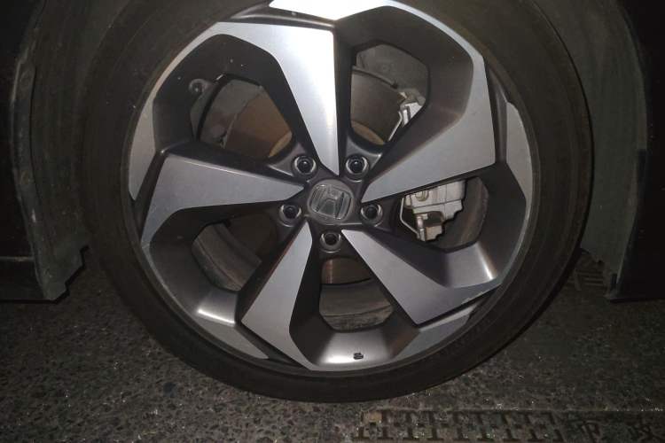 Used Honda Inspire 2019 Rui·Hybrid 2.0L Jing Shang Edition China VI Right Front Wheel Hub