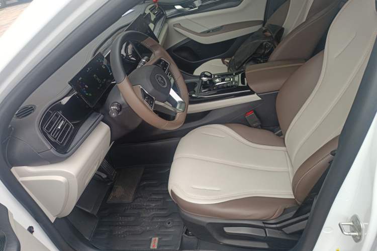 Used BYD Qin PLUS 2023 Champion Edition DM-i 55KM Leading Model
