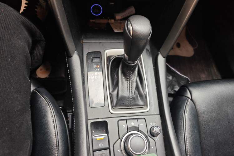 Used Mazda CX-4 2018 2.0L Automatic Two-Wheel Drive Blue Sky Dynamic Version China V Standard