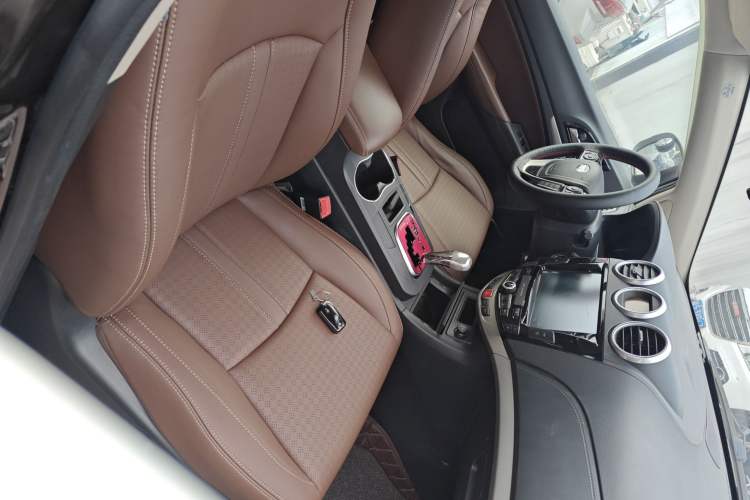 Used BYD S7 2016 2.0T Automatic Prestige Edition
