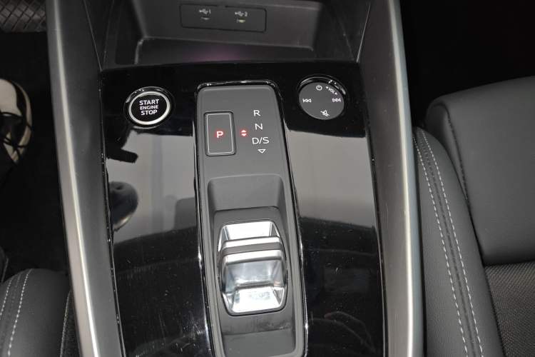 Used Audi A3 2023 Restyled A3L Limousine 35 TFSI Fashion Sport Edition Gear Lever