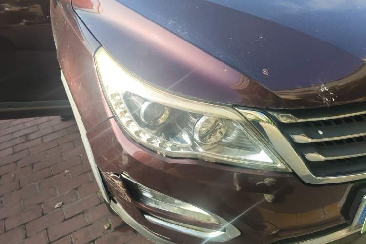 Used Baojun 560 2015 1.8L manual Comfort trim level