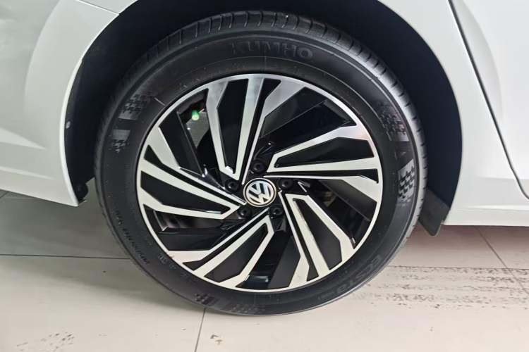 Used Volkswagen Sagitar 2022 200TSI DSG Flyover Edition
