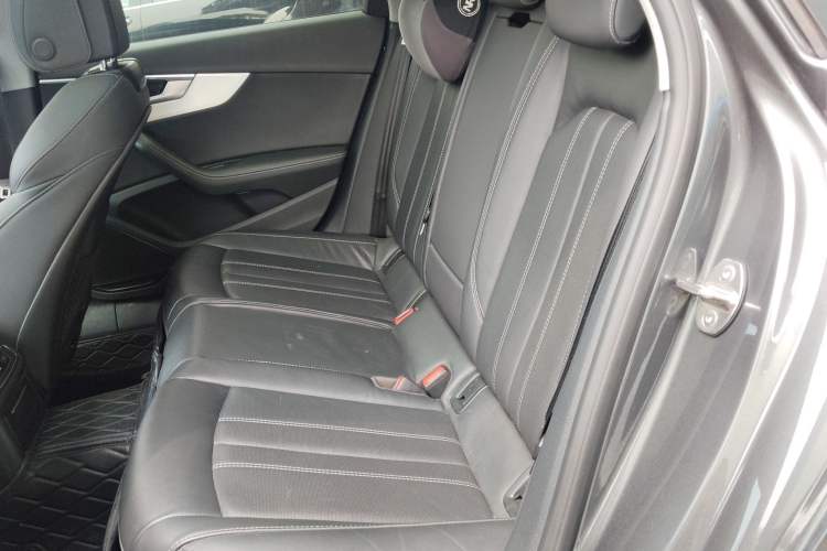 Used Audi A4L 2022 40 TFSI Luxury Dynamic Model Left Rear Seat