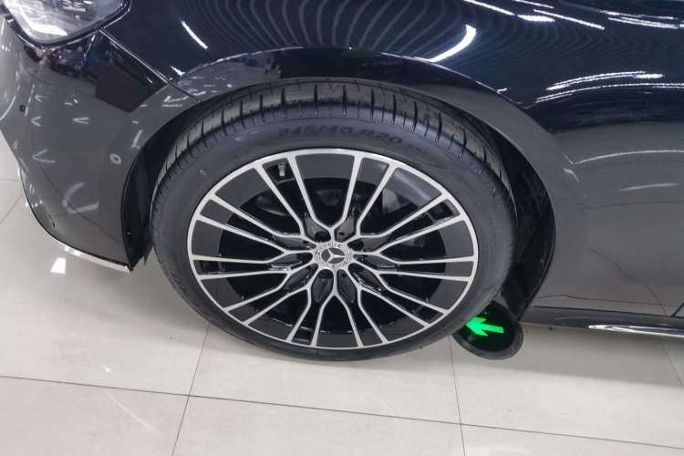 Used Mercedes-Benz E-Class 2025 Facelift E 300 L Premium Edition
