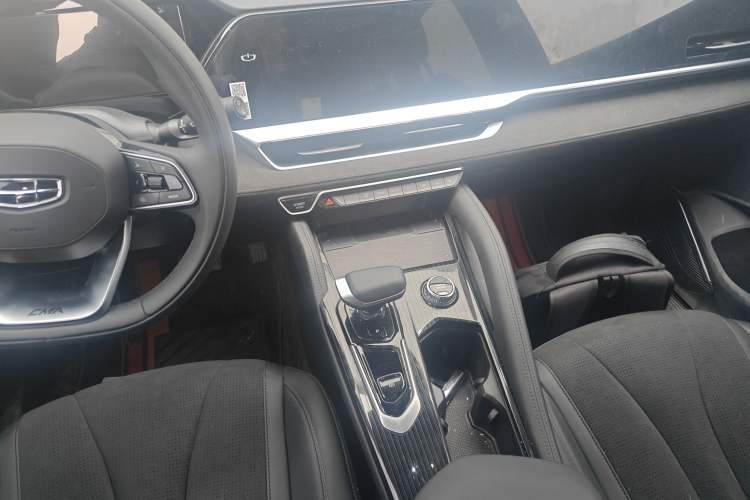 Used Geely Auto Monjaro L 2024 2.0TD High-Power Automatic Two-Wheel Drive Skyline Edition