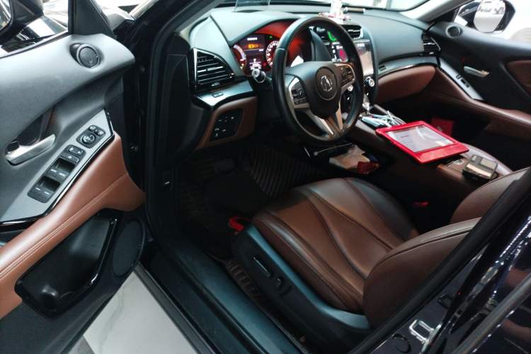 Used Acura CDX 2018 2.0L Two-Wheel Drive Comfort Edition Hybrid