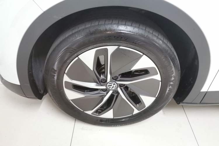 Used Volkswagen ID.4 CROZZ 2022 Long-Range PURE+ Edition Left Front Wheel Hub