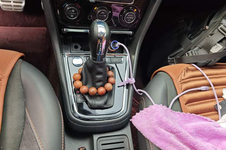 Used Volkswagen C-TREK 2017 230TSI DSG Luxury Model
