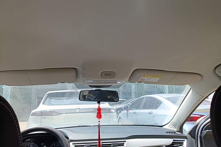 Used Roewe i5 2020 1.5L Manual 4G Connect Luxury Edition