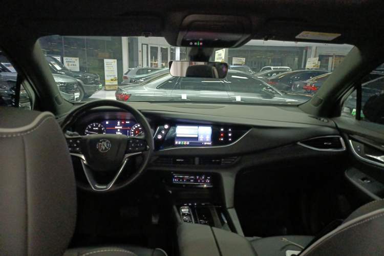 Used Buick Enclave 2022 652T 4x4 Prestige Flagship 6-Seater
