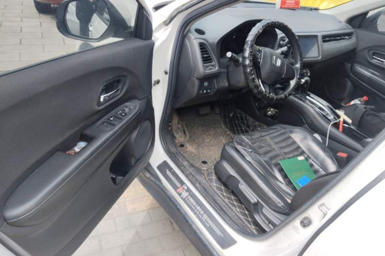 Used Honda Vezel 2020 1.5L CVT Pioneer Edition
