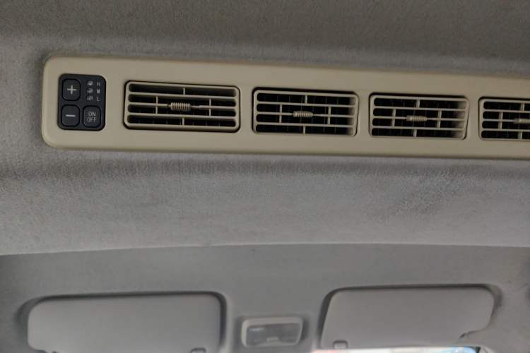 Used Dongfeng Fengon 330 