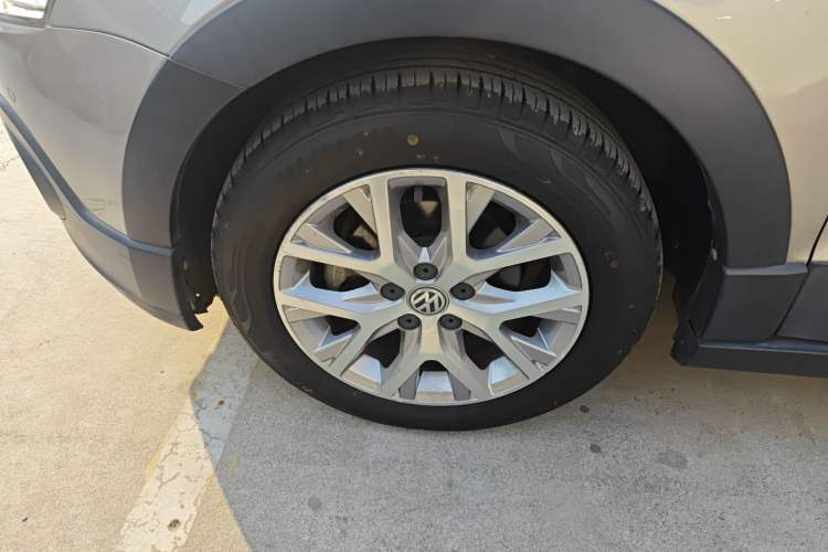 Used Volkswagen Polo 2014 1.6L Cross Polo Automatic