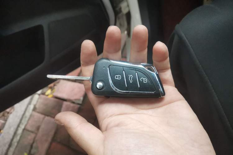 Used Baojun 310 2017 1.5L Manual Luxury Model Vehicle Key