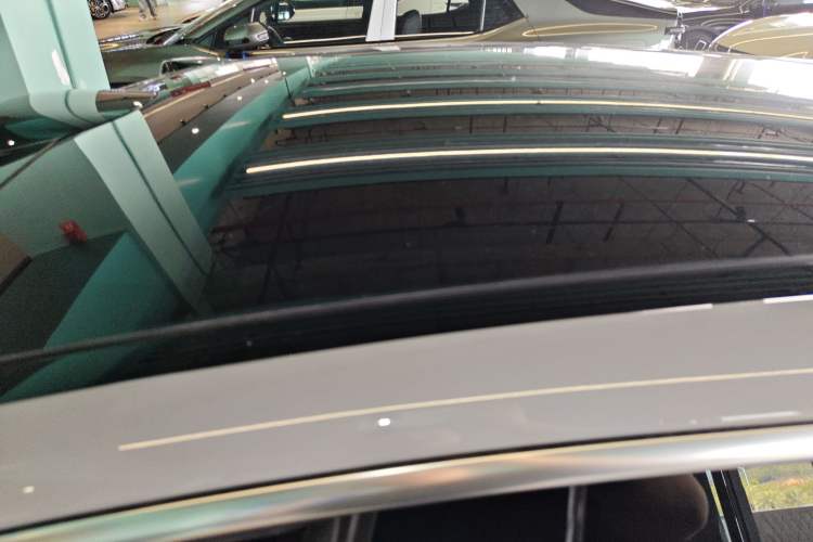 Used Nio ET5T 2024 75kWh Touring Roof