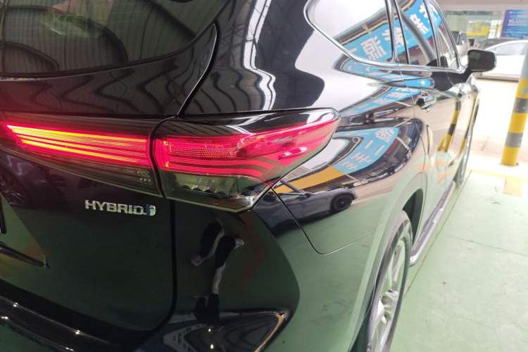 Used Toyota Highlander 2022 Dual-Engine 2.5L Two-Wheel Drive Elite Edition 7-Seater