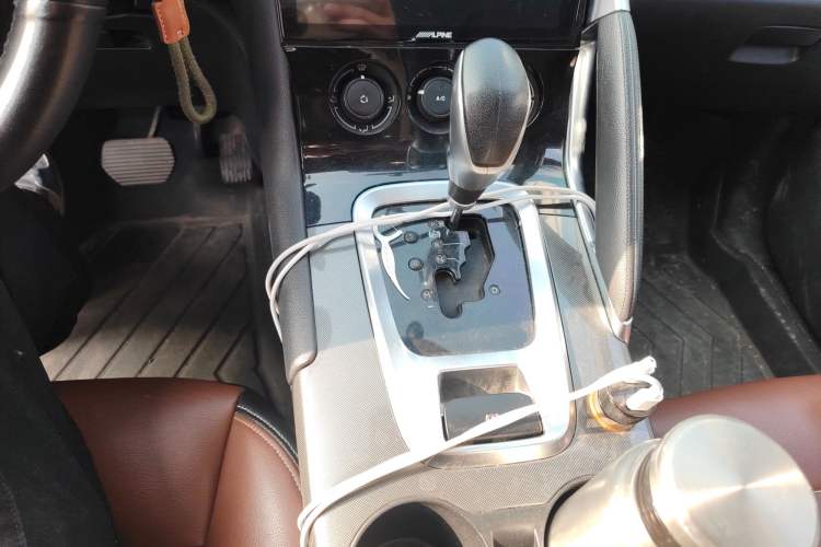 Used Peugeot 3008 2016 2.0L Automatic Classic Edition
