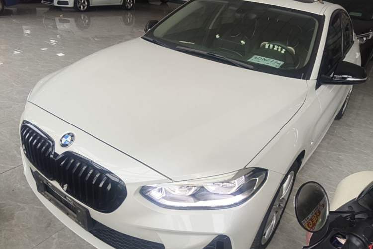 Used BMW 1 Series 2021 Revised 120i M Sport Night Edition Guazi used car, China used car export, Used car for sale, Used cars, Cheapest cars for sale