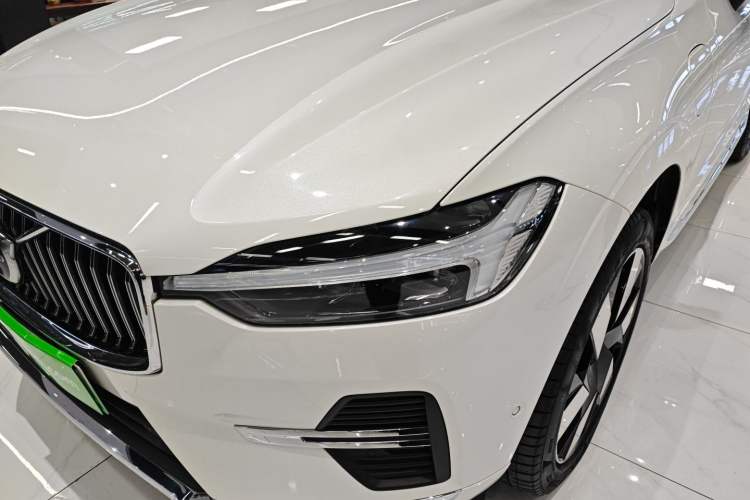 Used Volvo XC60 New Energy 2025 Plug-in Hybrid Long-Range All-Wheel Drive Smart Luxury Edition