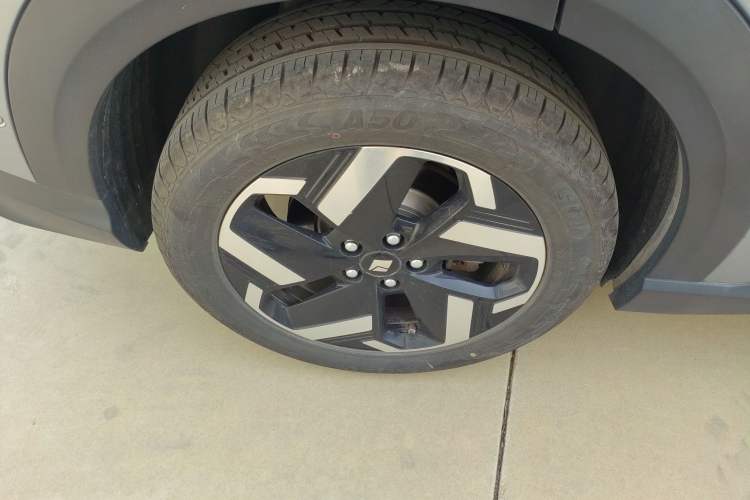 Used Baojun Yunhai 2024 140km Plug-in Hybrid Version