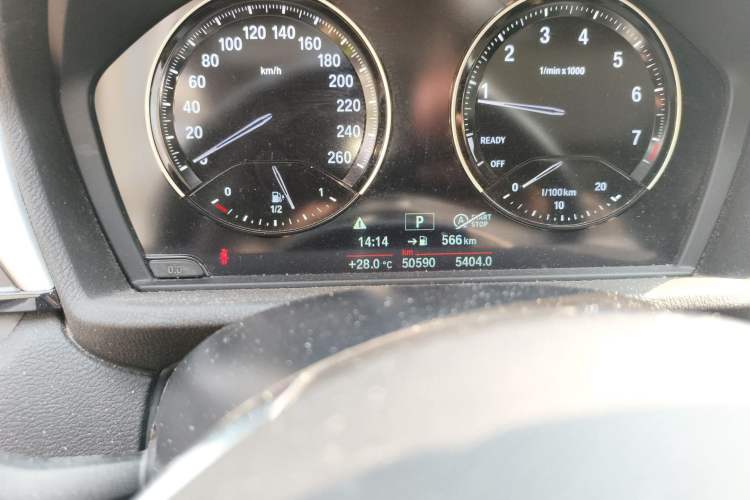 Used BMW X1 2019 sDrive20Li Leading Model Odometer Close Up