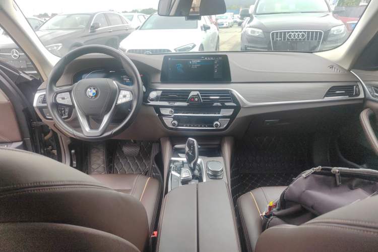 Used BMW 5 Series New Energy 2020 530Le Luxury Package Center Console