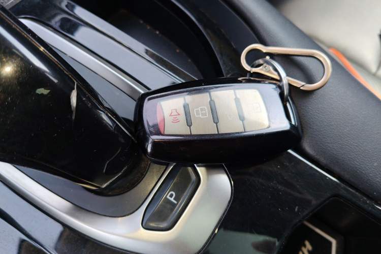 Used Haval F7 2021 2.0T All-Wheel Drive iJoy
