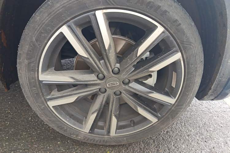 Used Geely Auto Monjaro L 2023 2.0TD High-Power Automatic Two-Wheel Drive Flagship Version Right Front Wheel Hub