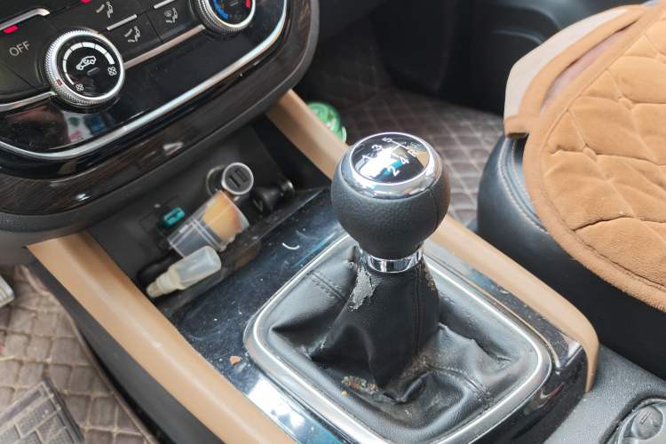 Used Jinbei F50 2017 1.6L Manual Luxury Model