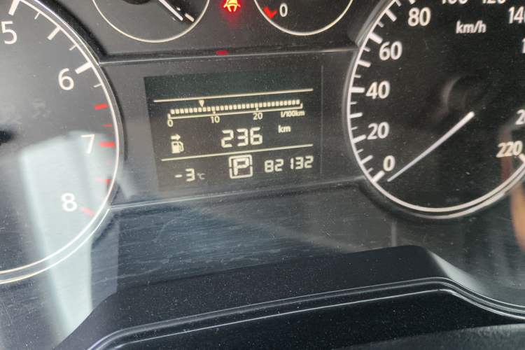 Used Nissan Tiida 2011 1.6L CVT Comfort Model
