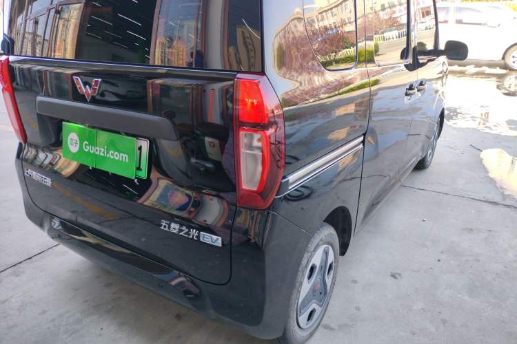 Used Wuling Zhiguang New Energy 2025 Comfort Model Right Rear Taillight