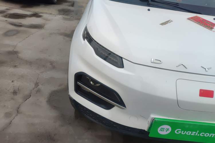 Used Dayun Yuehu 2022 300 Standard Edition Right Front Headlight