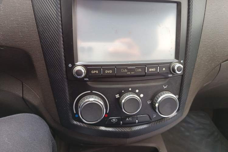 Used Wuling Hongguang 2014 1.5L S Standard Version