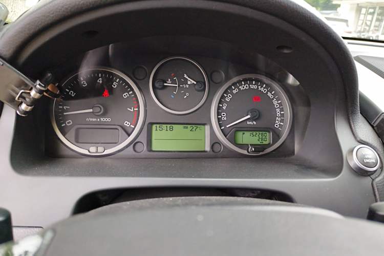 Used Land Rover Freelander 2 2011 3.2L i6 HSE Gasoline Edition Instrument Cluster