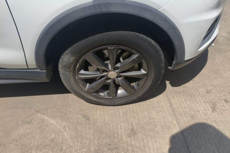 Used BYD Yuan New Energy 2018 EV360 Smart Connect Cool Edition