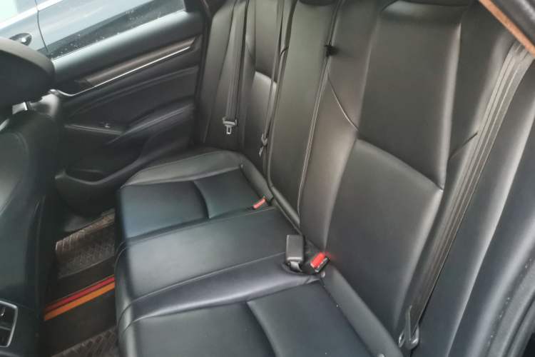 Used Honda Accord 2018 230TURBO Comfort Version National V
