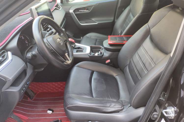 Used Toyota RAV4 2020 2.0L CVT Two-Wheel Drive Fashion PLUS Edition
