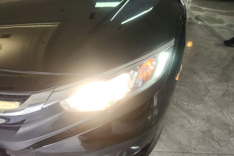 Used Honda Civic 2016 220TURBO Manual Luxury Edition Left Front Headlight