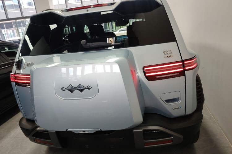 Used Formula Leopard Titanium 3 2025 501 km All-Wheel Drive Intelligent Driving Max Edition