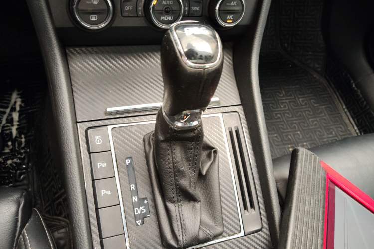 Used Skoda Superb 2016 TSI330 DSG Smart Drive Edition